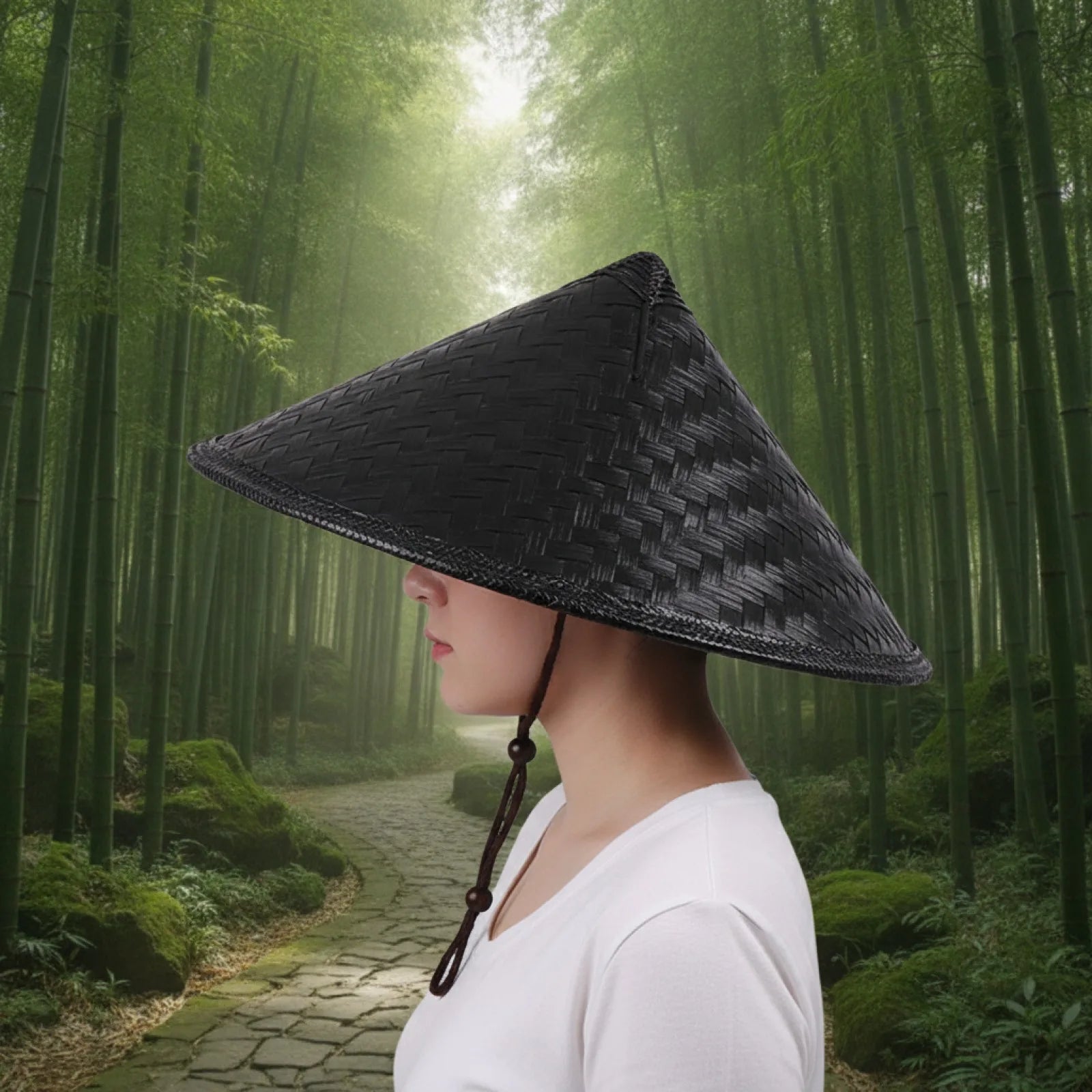 Chapeau Asiatique Conique en Paille & Bambou