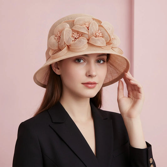 Chapeau Cloche Fleuri en Lin & Maille - Élégance Vintage